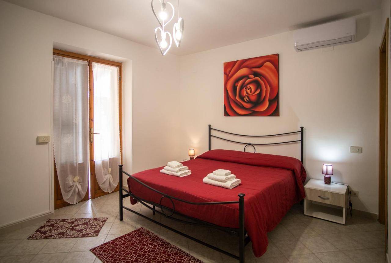 Royal Rooms Terracina Exterior foto